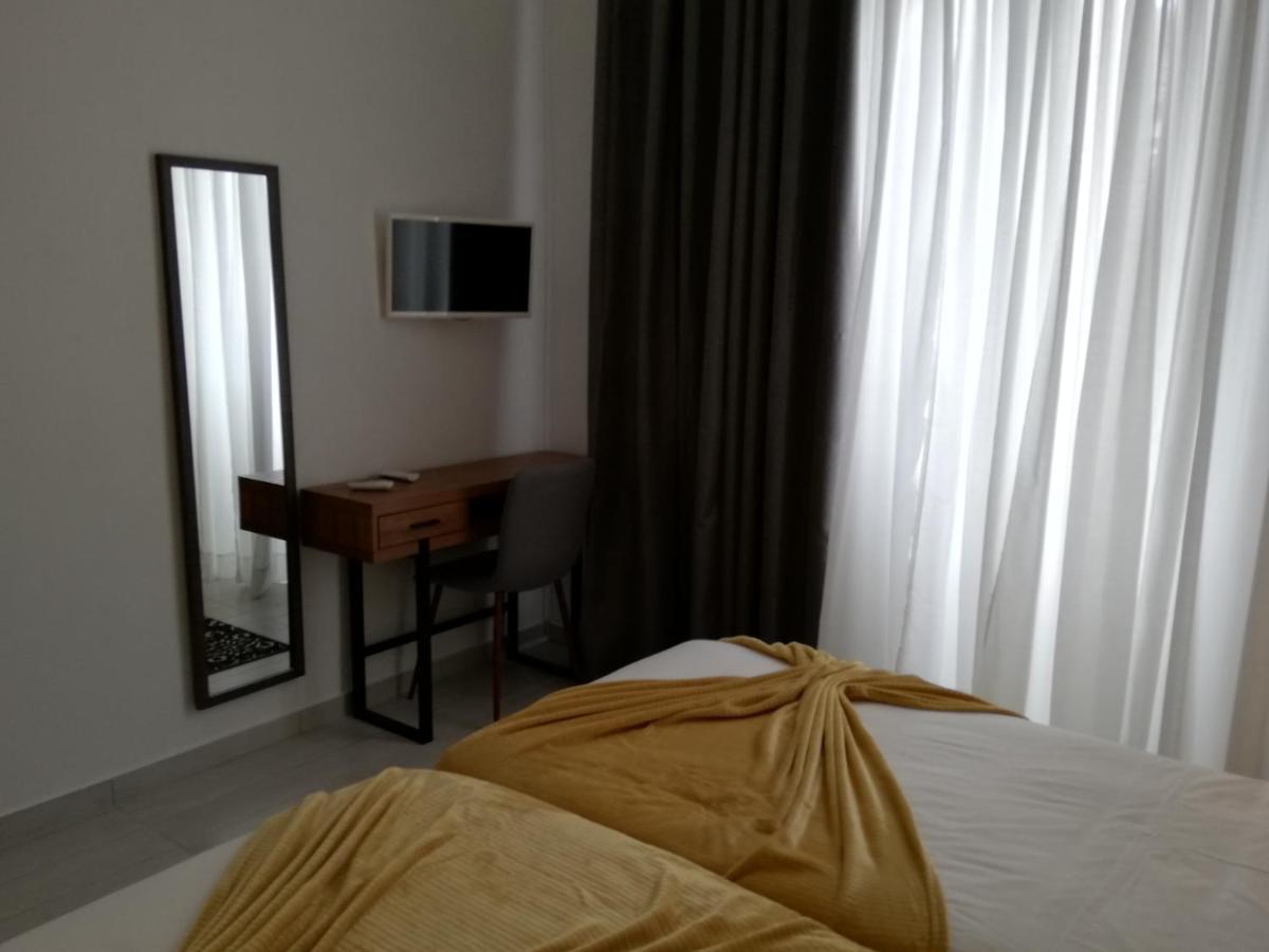 Victoria Guest House Фурнаш Екстер'єр фото