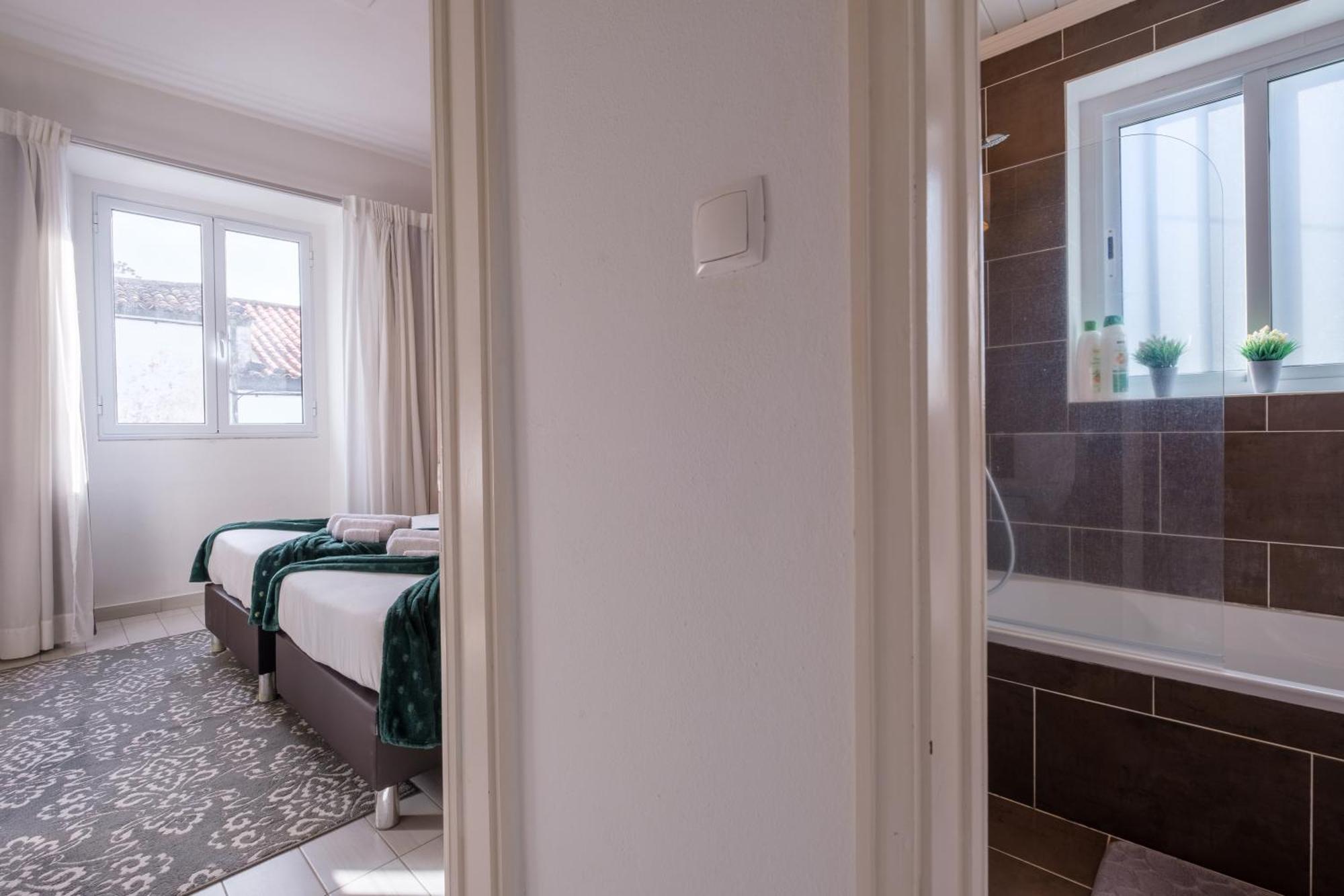 Victoria Guest House Фурнаш Екстер'єр фото